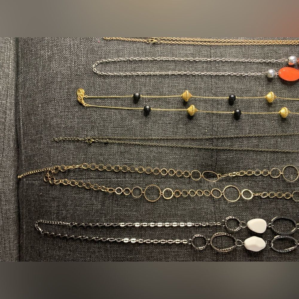 Beautiful Long Necklace Bundle - Picture 3 of 5